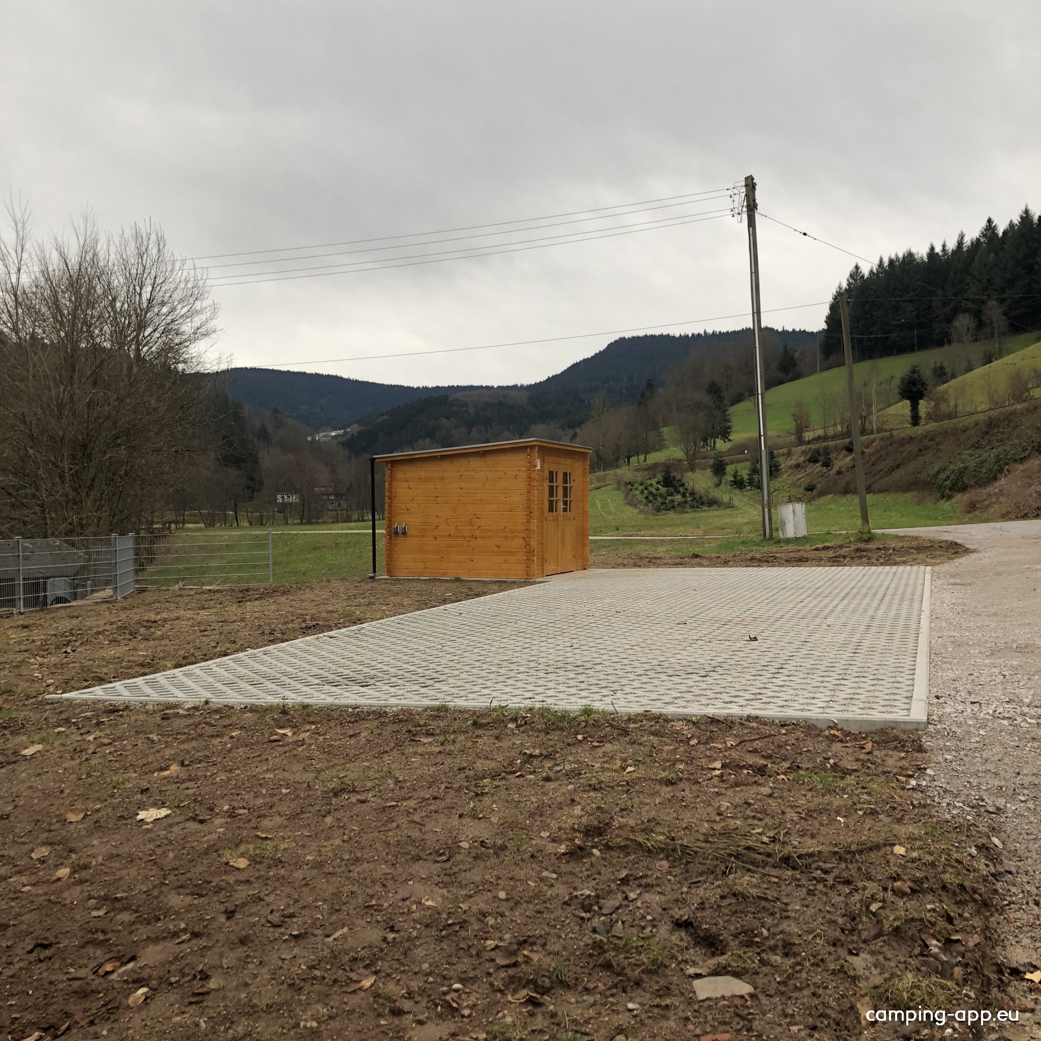 Wohnmobilstellplatz Löchlehof — Photo 3