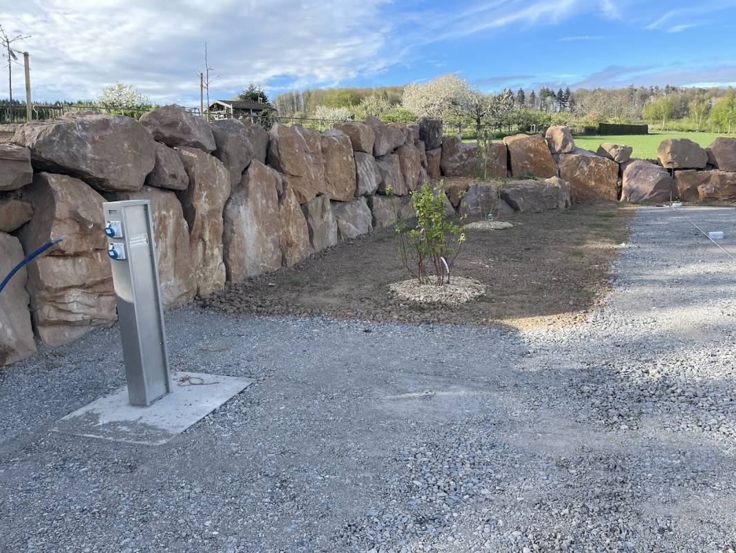 Wohnmobilstellplatz Limbach Schuler — Photo 2