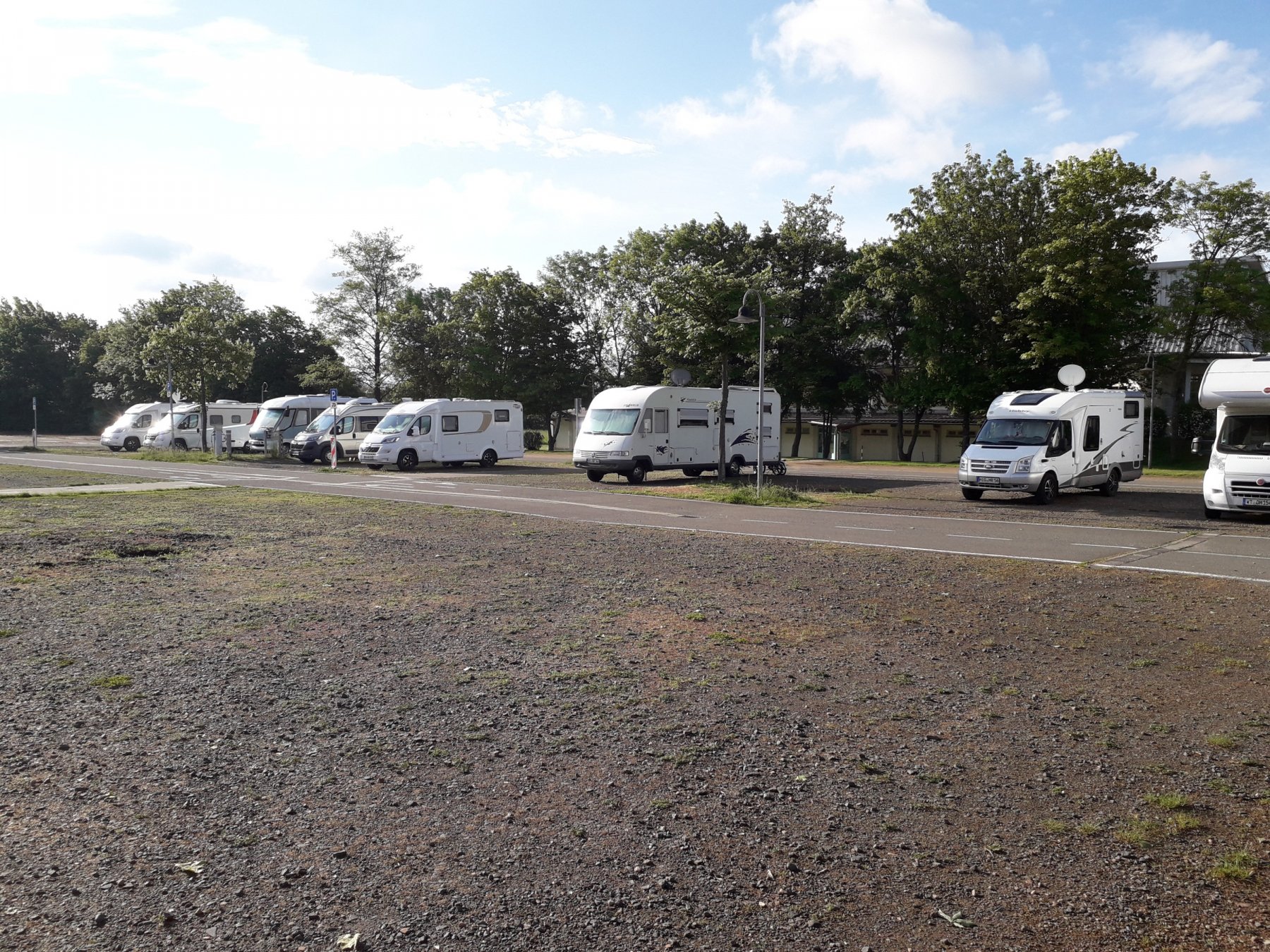 Stellplatz am Festplatz Osthofen — Photo 2