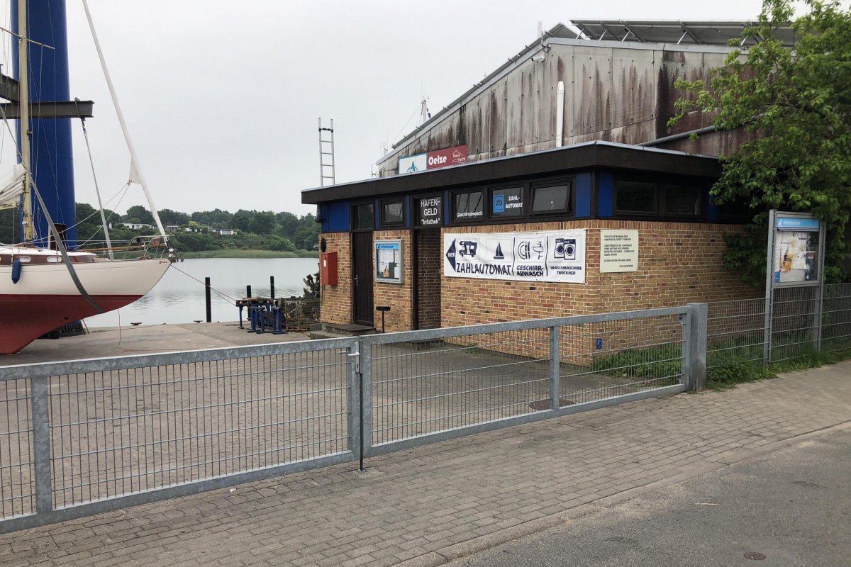 Stellplatz Nordhafen / Ancker Yachting — Photo 4