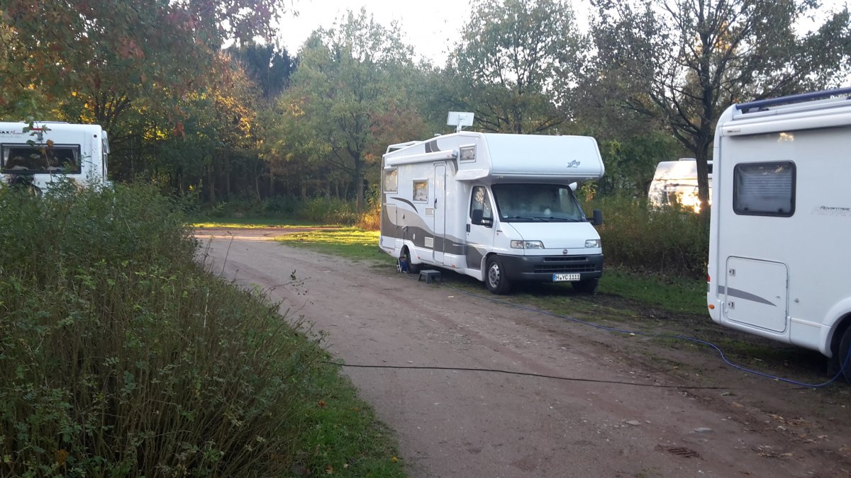 Stellplatz an der HolstenTherme Kaltenkirchen — Motorhome pitch in Kaltenkirchen
