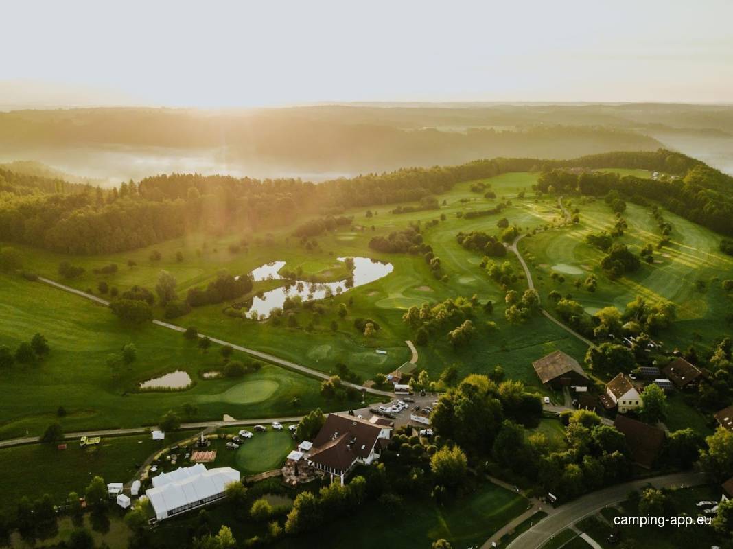 Campingstellplatz am Golfclub Marhördt in Oberrot