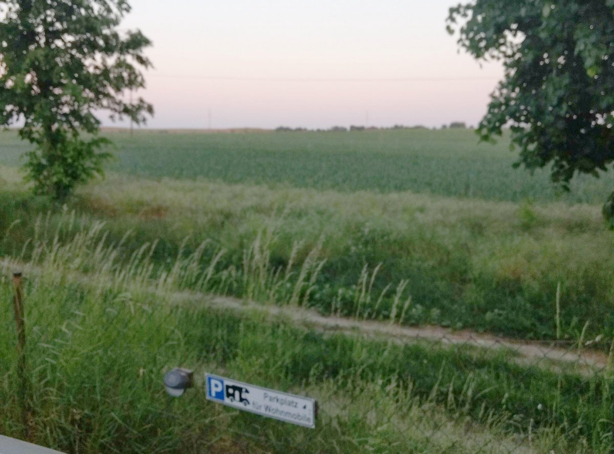 Caravan Stellplatz Am Wäldchen — Photo 2