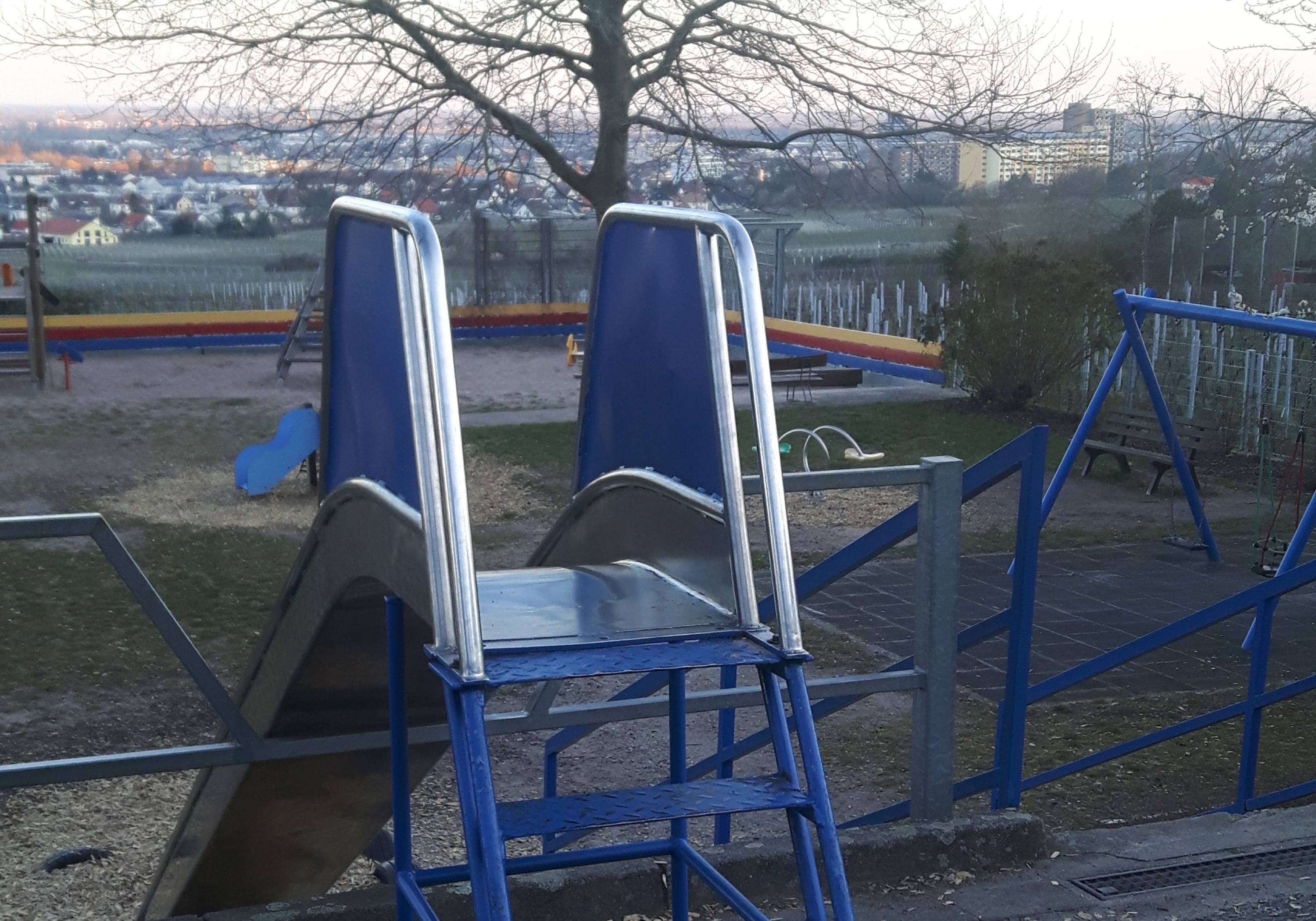 Übernachtungsparkplatz Neustadt an der weinstraße — Photo 2