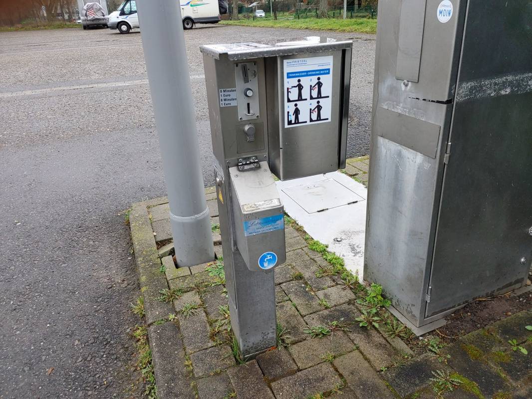 Reisemobilstellplatz Neustadt an der Weinstraße — Photo 3