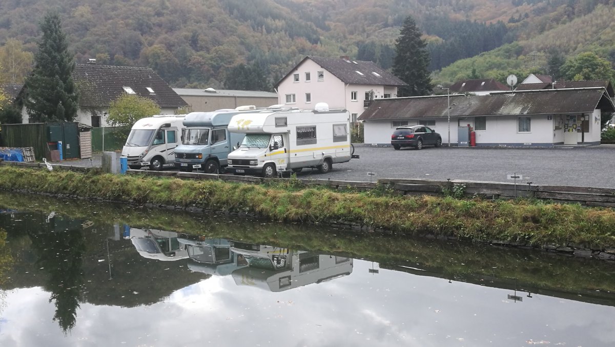 Wohnmobilstellplätze im Yachthafen Kutscher’s Marina Bad Ems — Photo 2