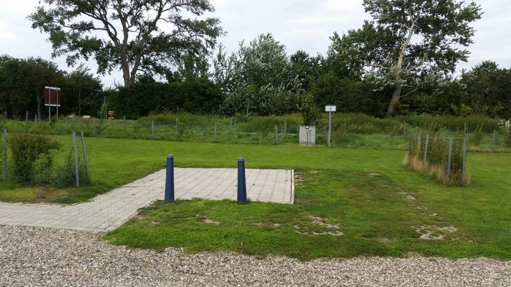 Wohnmobilhafen Sütel — Photo 2