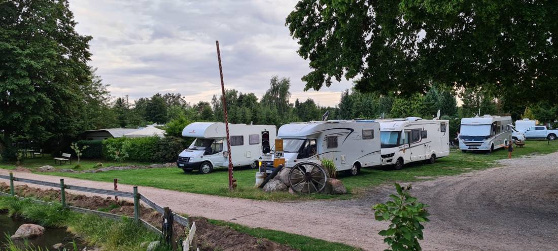 B Camping — Photo 2