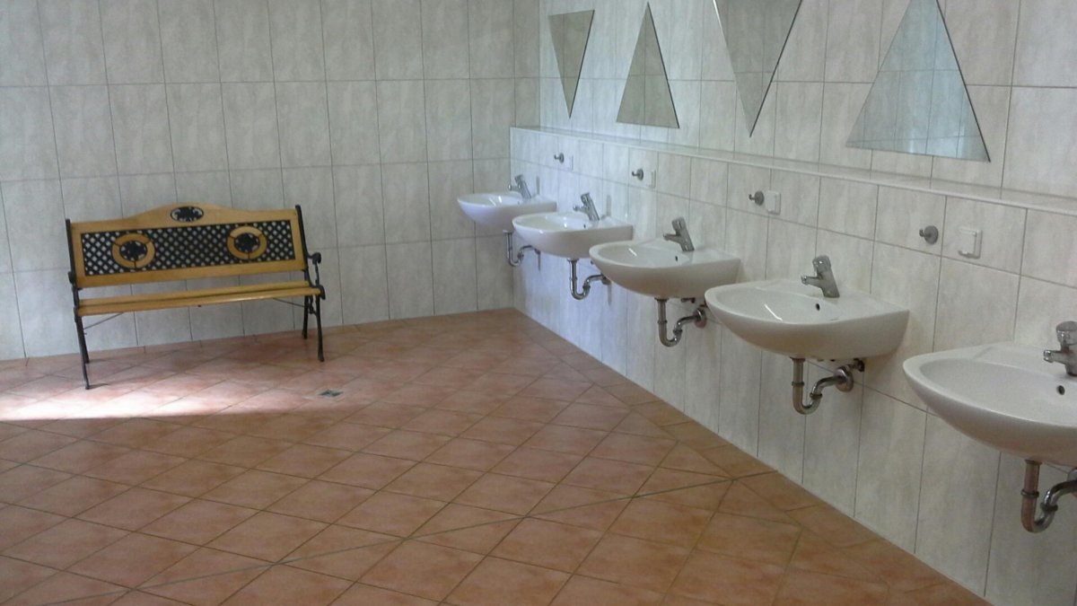 Wohnmobilhafen Kummerower See — Photo 6