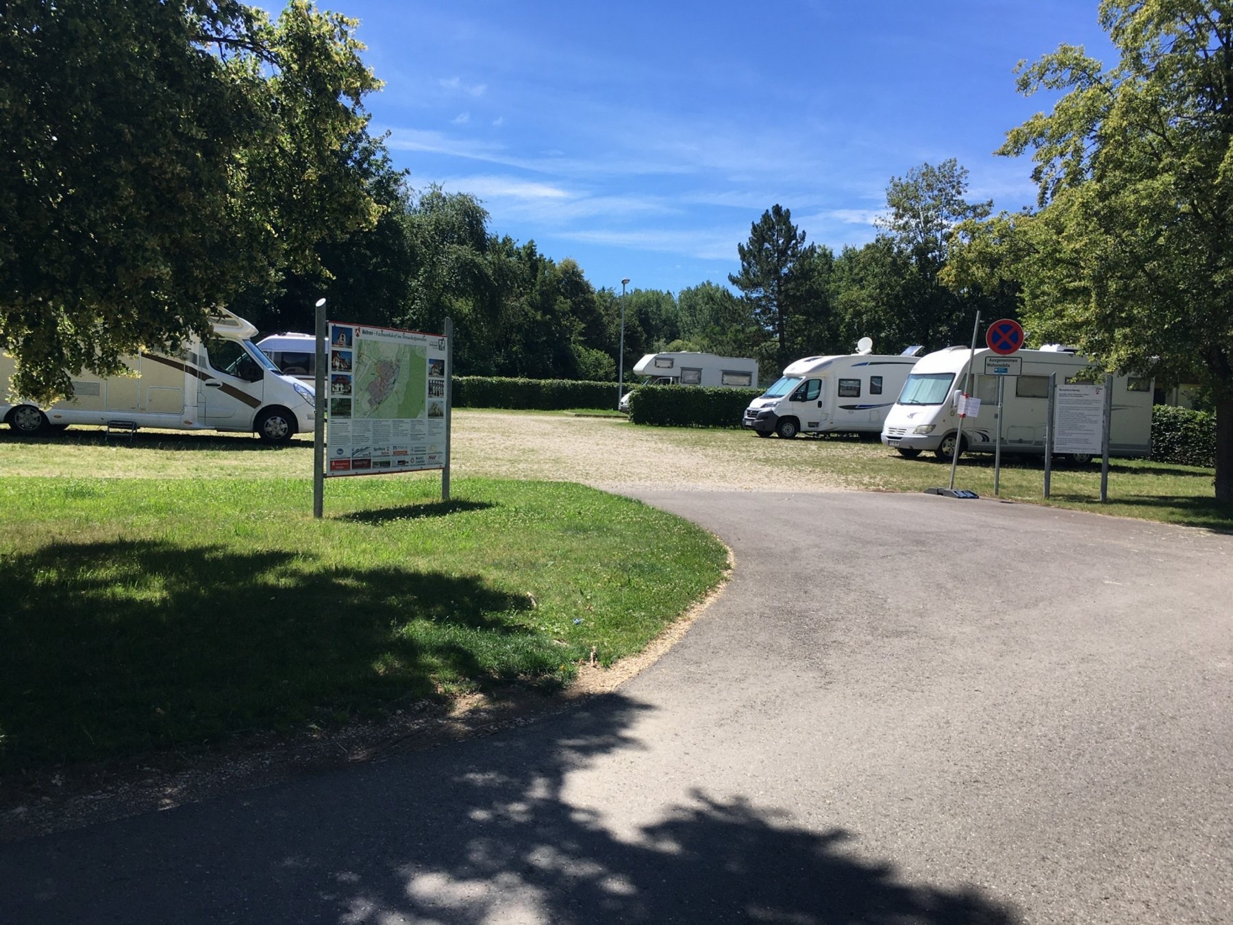 Stellplatz in den Steinlach Auen — Karavanové stání in Nehren