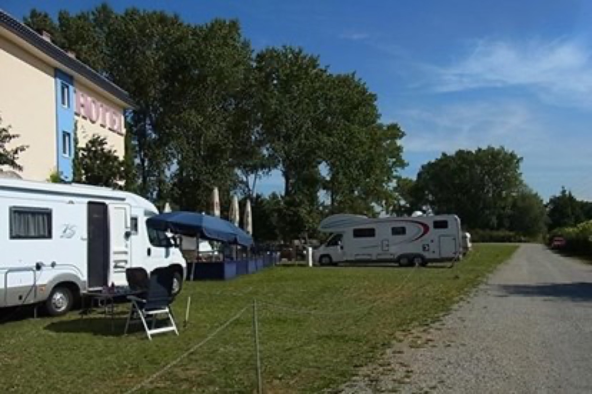 Hotel und Caravanplatz Am Tierpark Güstrow — Área de autocaravanas in Güstrow