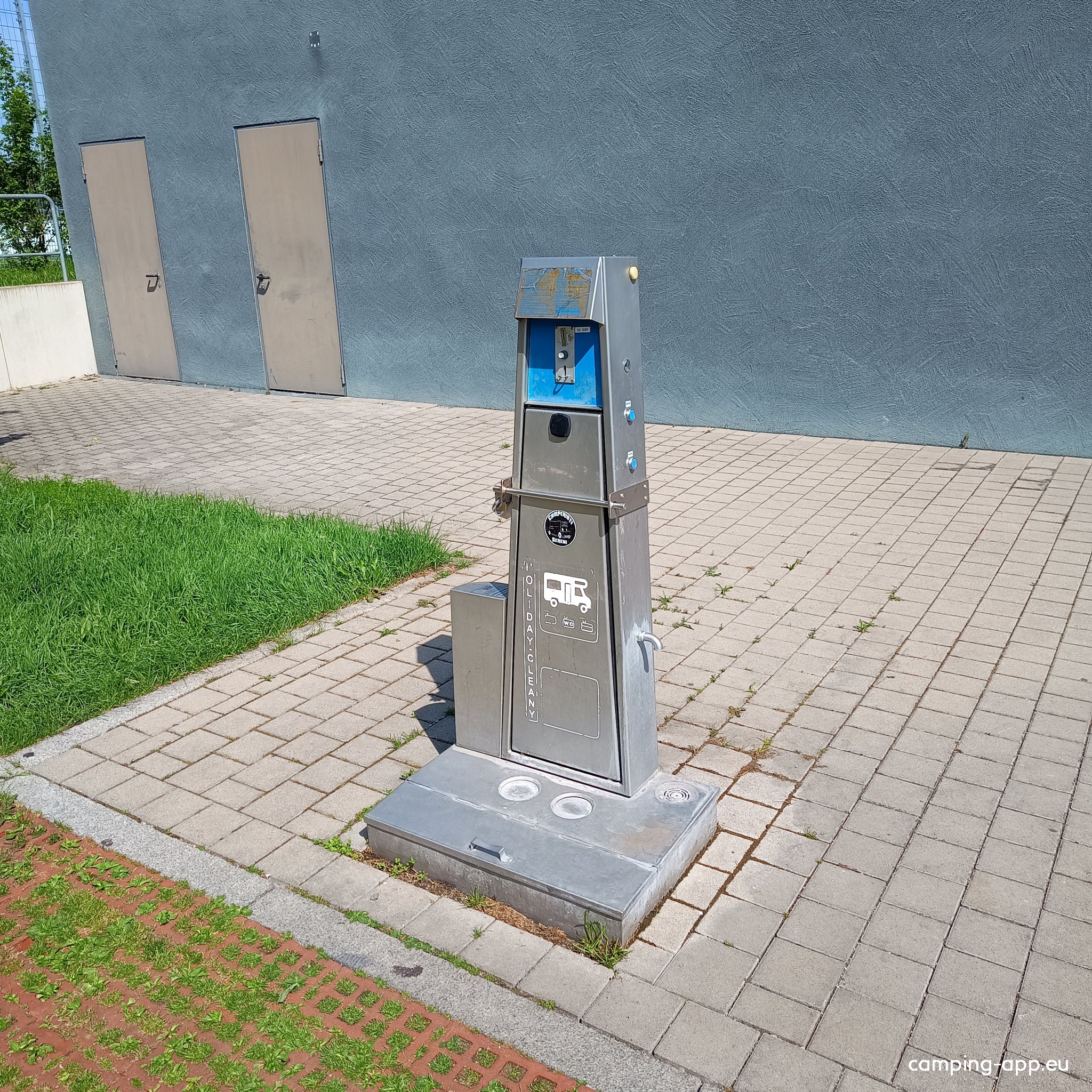 Wohnmobilstellplatz Fellbach — Photo 5