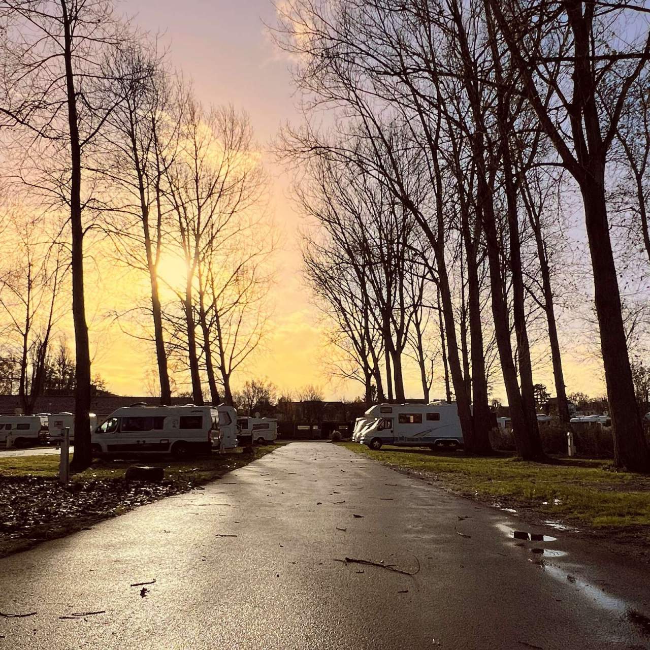 Womohafen Scharbeutzer Strand — Motorhome pitch