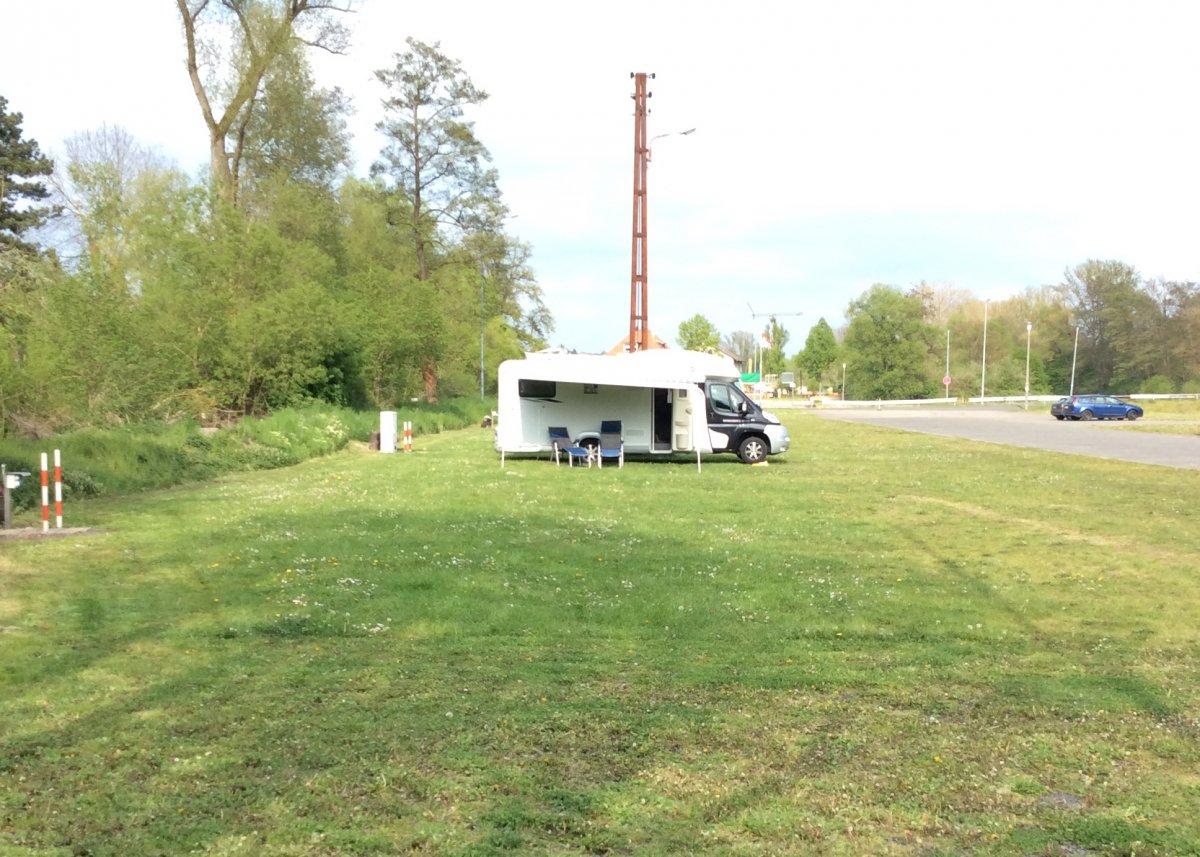 Wohnmobilstellplatz Ederaue