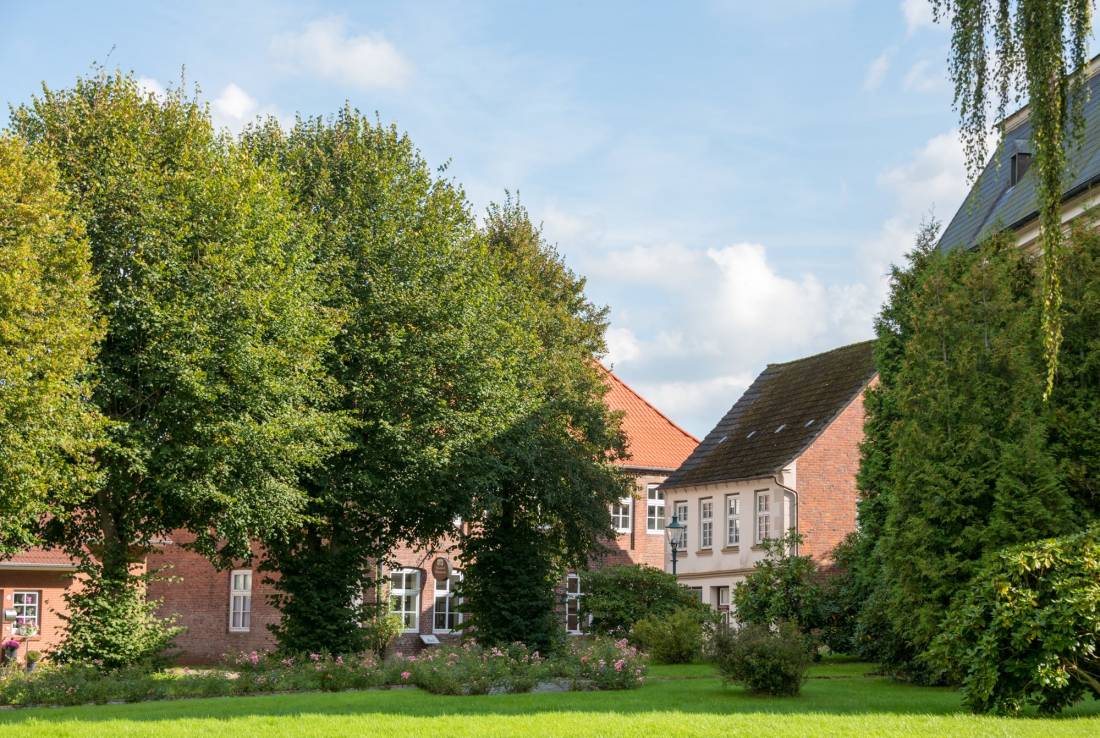 Stellplatz am Festplatz Osten an der Oste — Motorhome pitch in Osten
