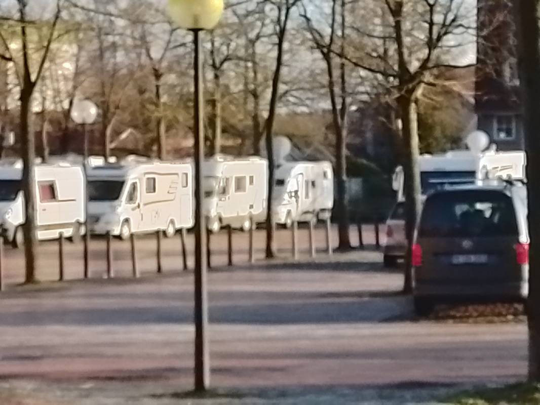 Stellplatz P9 Große Bleiche Leer — Photo 4