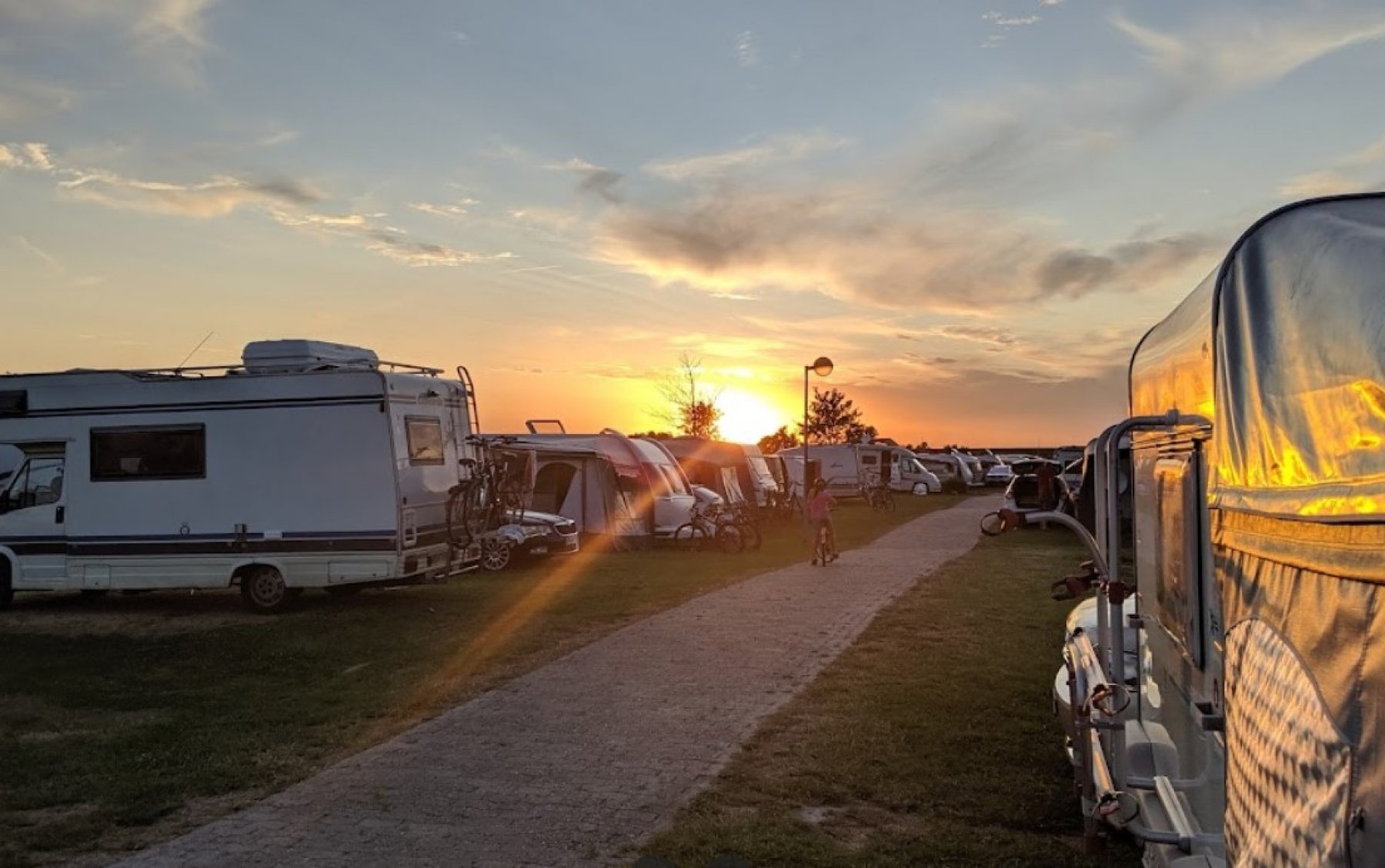 Nordsee-Camping Neuharlingersiel — Photo 2