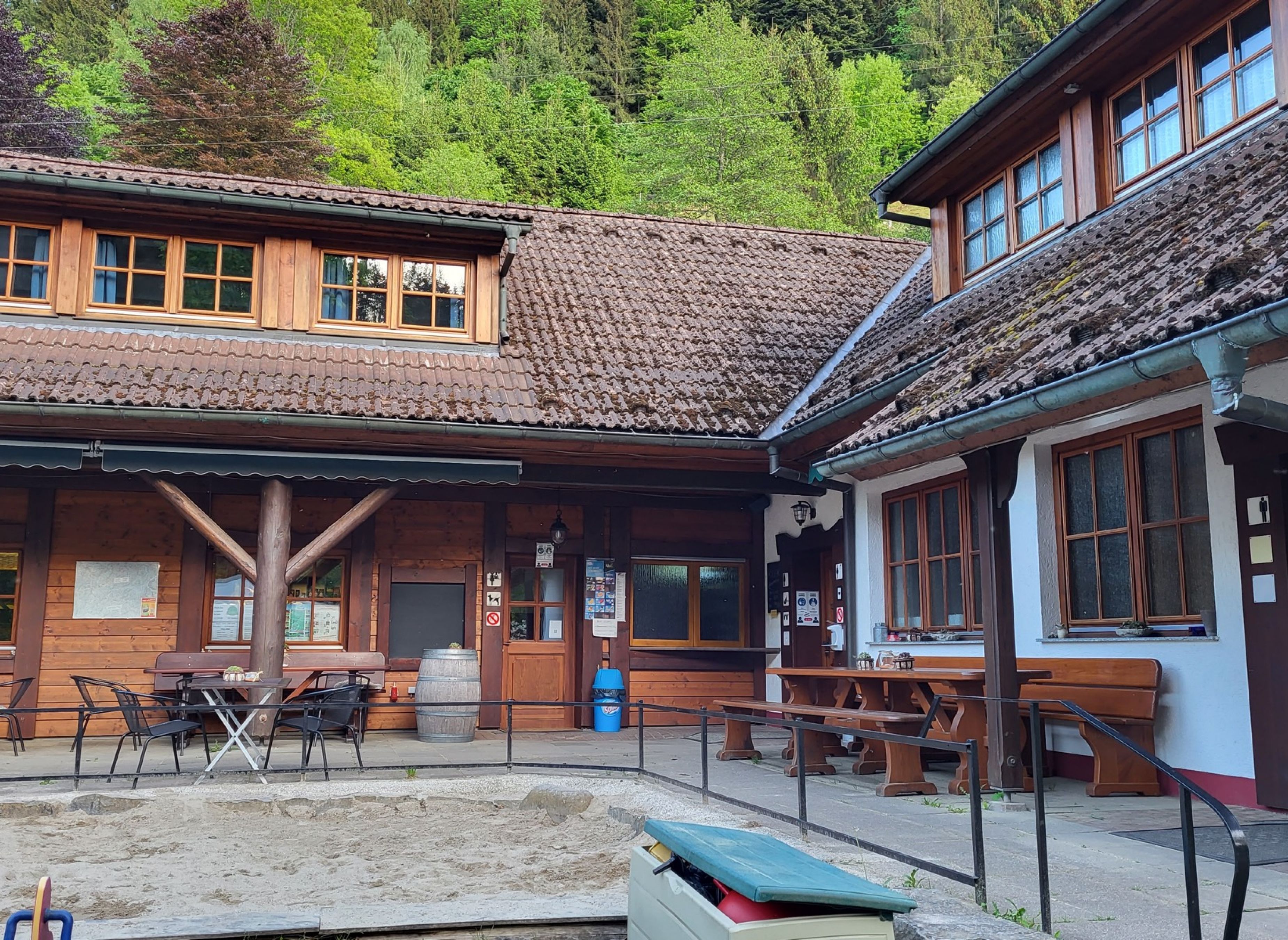 Schwarzwaldcamping Alisehof — Campeggio in Bad Rippoldsau-Schapbach