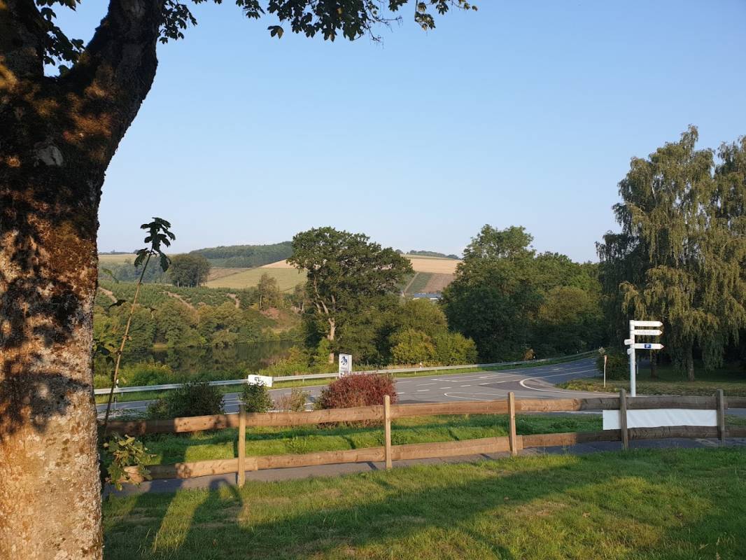 Stellplatz am KNAUS Campingpark Hennesee — Photo 3