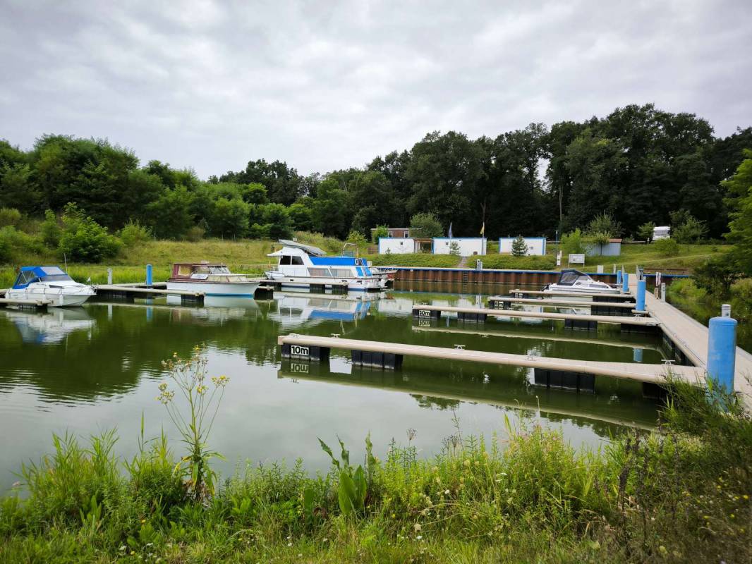 Stellplatz am Sportboothafen Calvörde — Photo 6