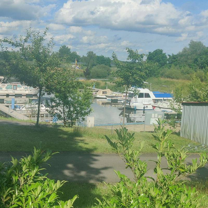 Stellplatz am Sportboothafen Calvörde — Photo 2