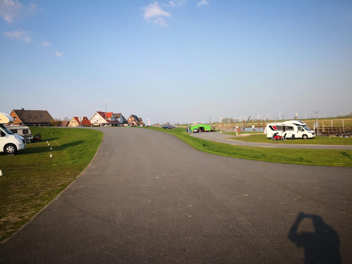 Stellplatz am Sportboothafen Neufeld — Photo 3