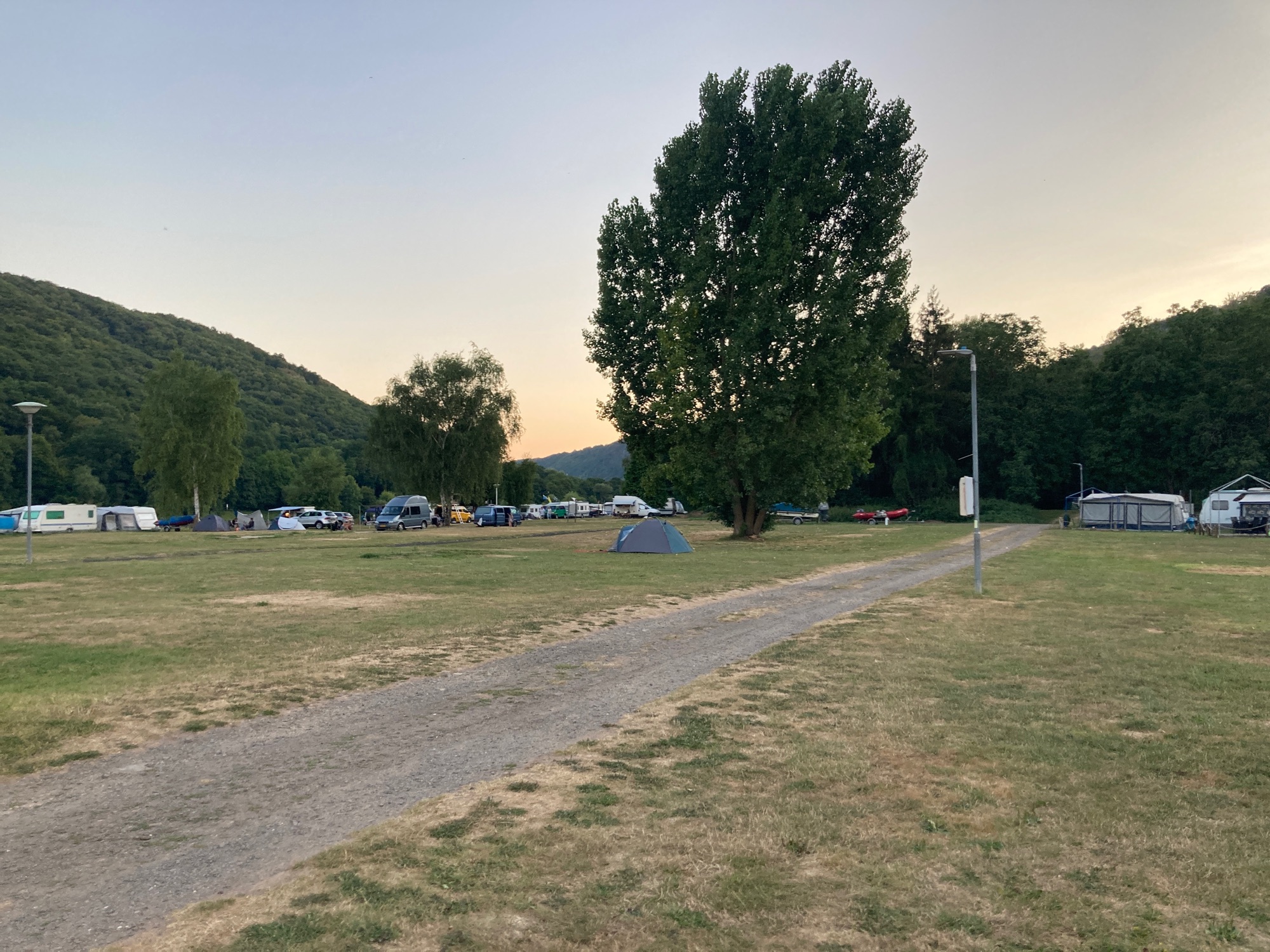Mosel-Camping, Campinginsel Sonnenwerth — Camping in Hatzenport