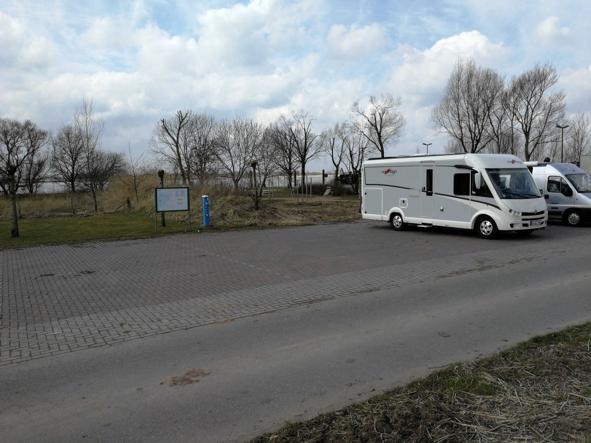 Übernachtungsparkplatz Loxstedt — Motorhome pitch in Loxstedt