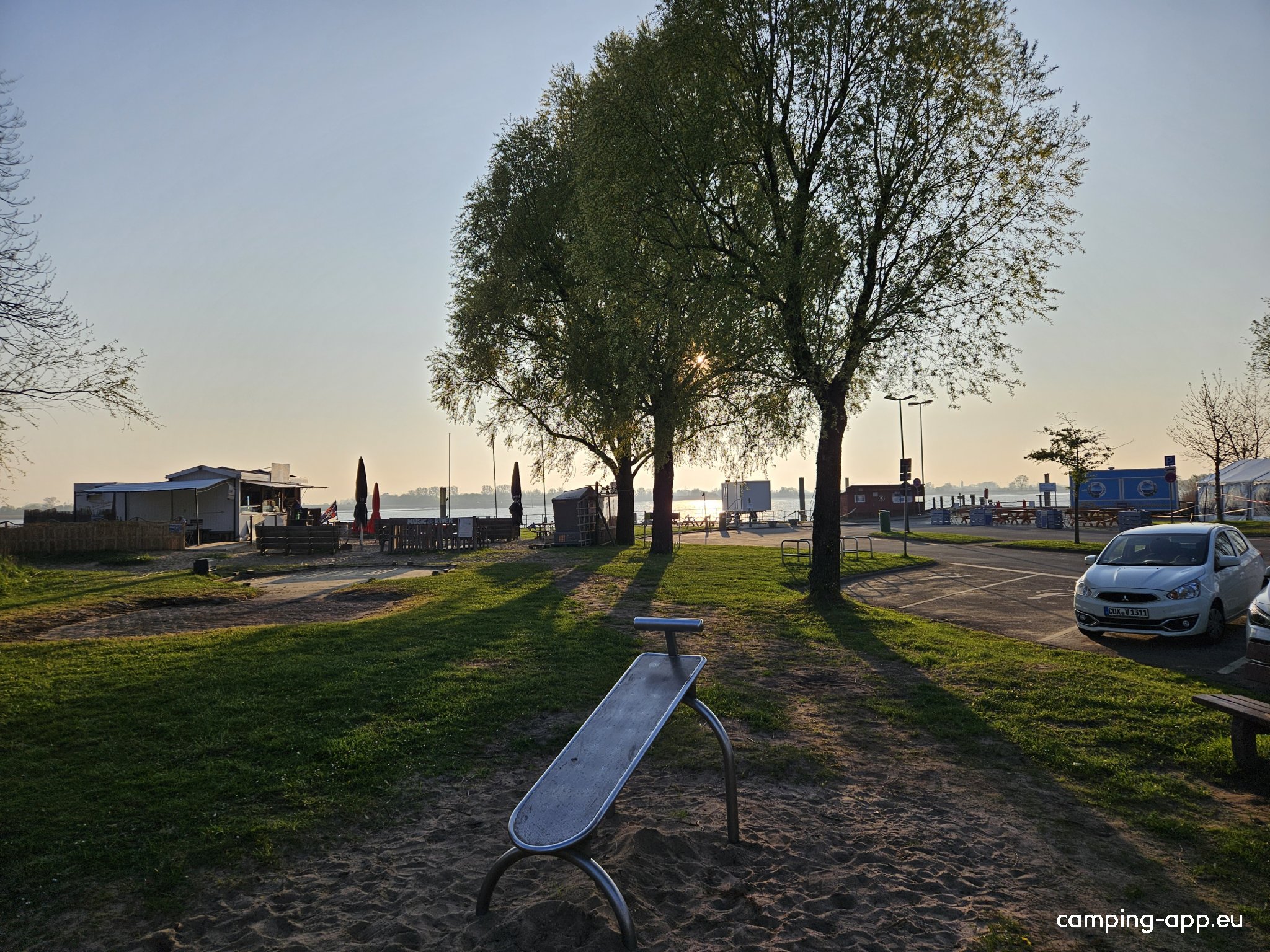 Übernachtungsparkplatz Loxstedt — Photo 4