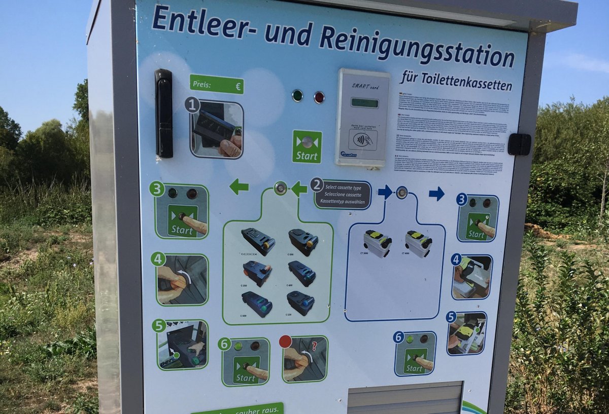 Wohnmobilstellplatz Wasserwelt Braunschweig — Photo 2