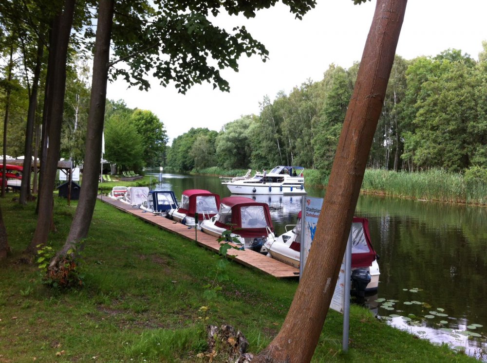 Stellplatz an der Marina Alter Hafen Zehdenick — Photo 3