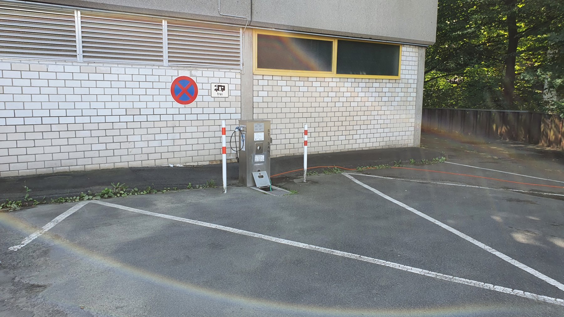 Stellplatz am Hallenbad Siegen — Photo 2