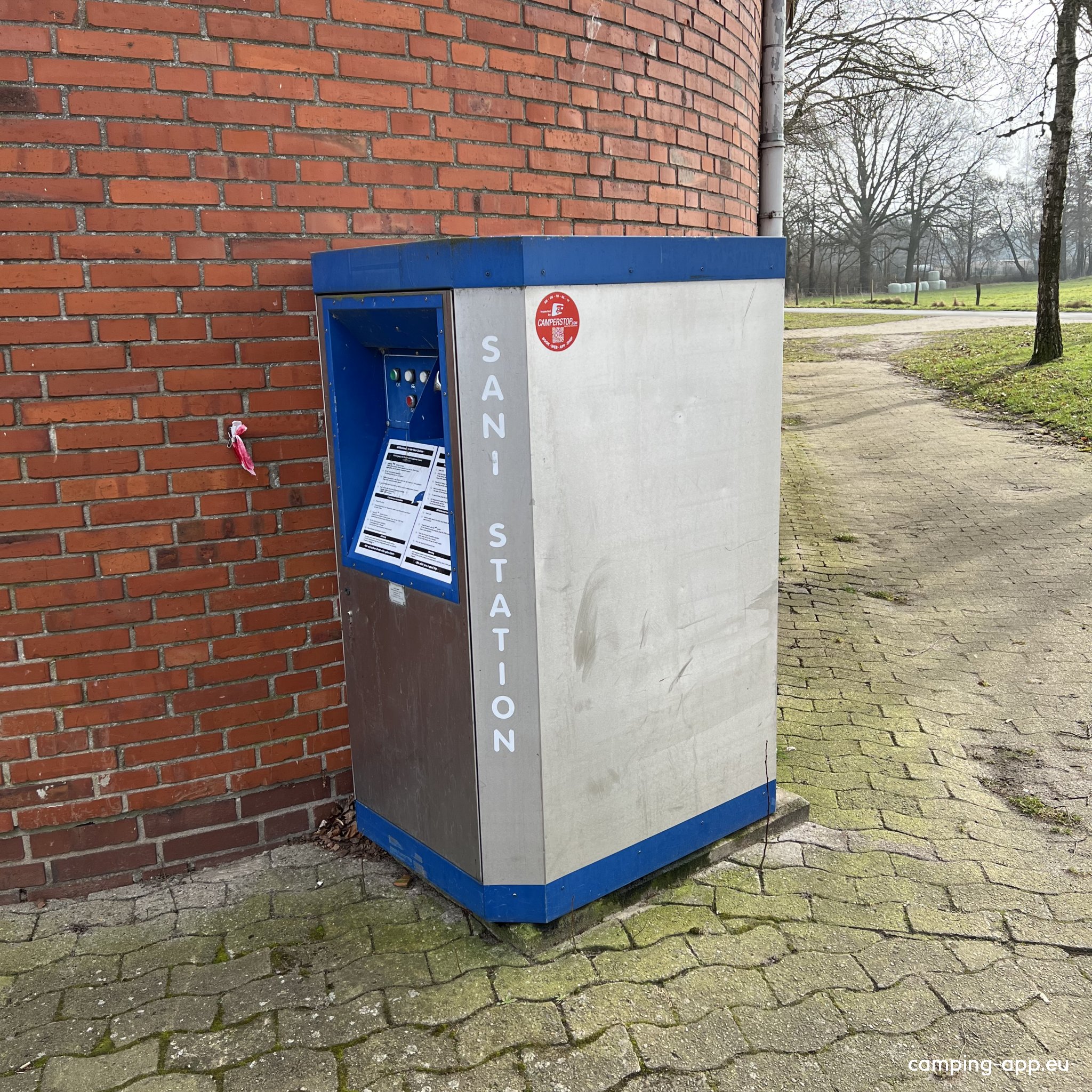 Übernachtungsparkplatz Steinfeld — Photo 3