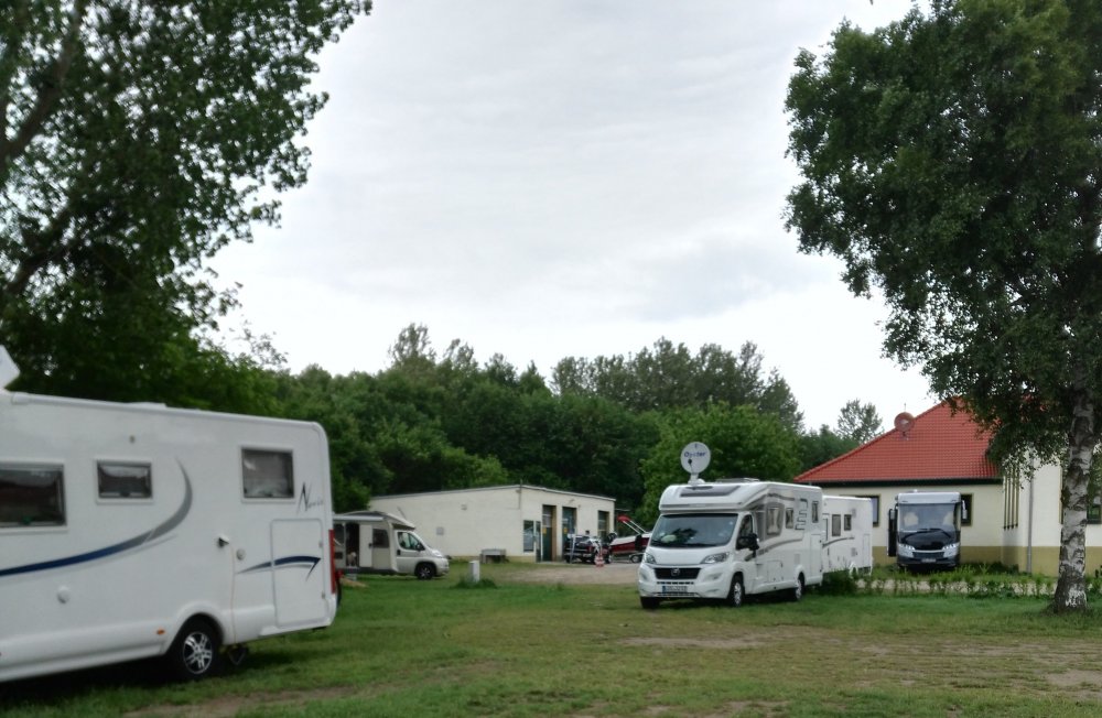 Stellplatz an der Marina Nord Schwerin — Photo 2