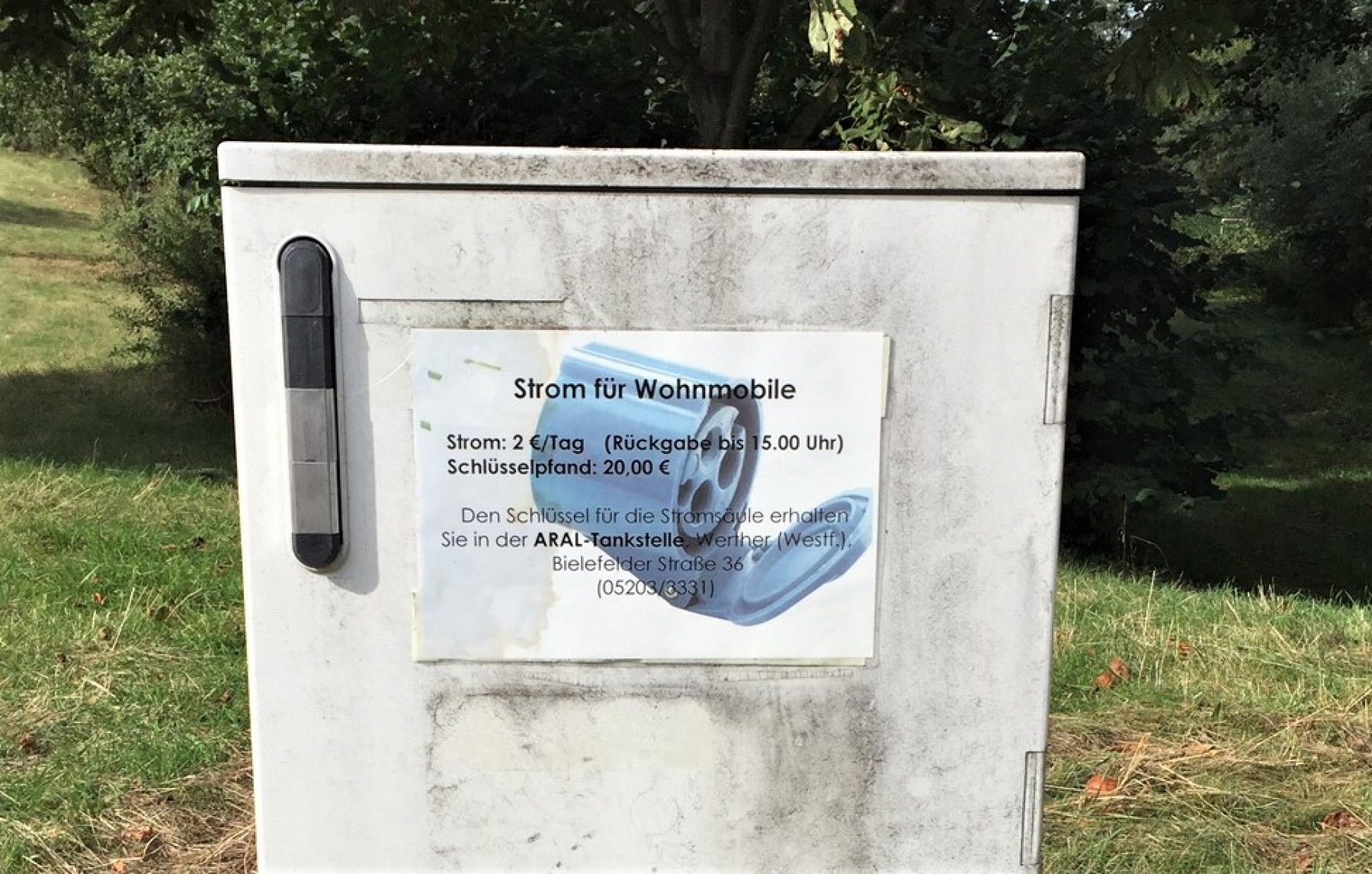 Parkplatz am Schul- und Sportzentrum Meyerfel — Photo 3