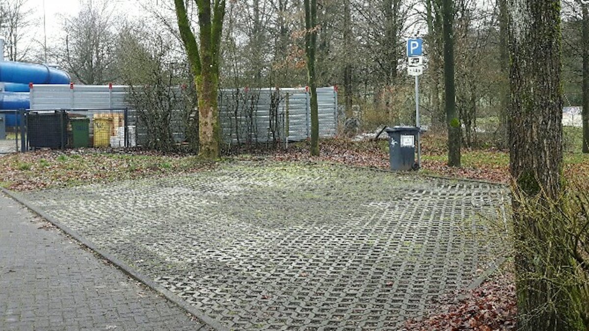 Stellplatz am Parkbad Lindlar