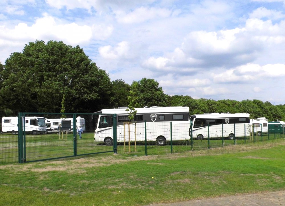 Wohnmobilpark am Freizeitbad Aquarell — Photo 3