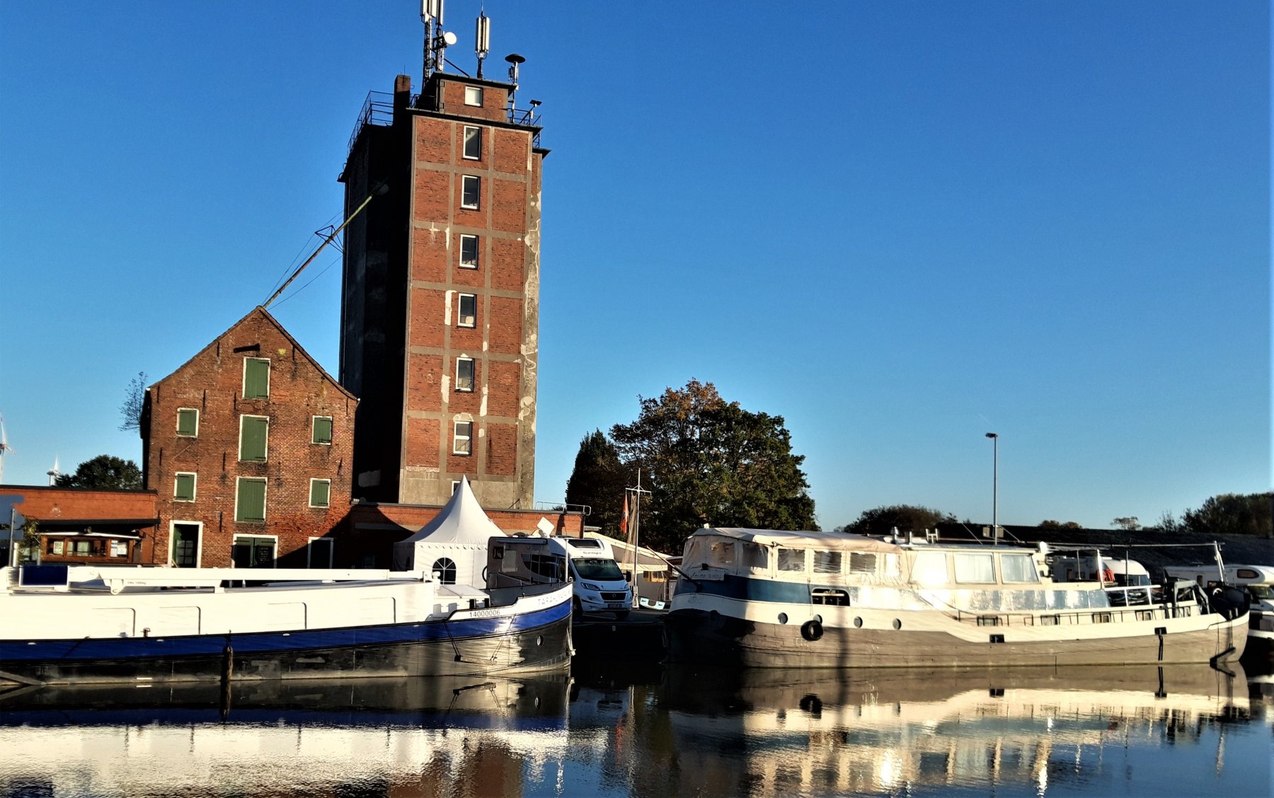 Stellplatz am Alten Hafen Weener — Photo 5