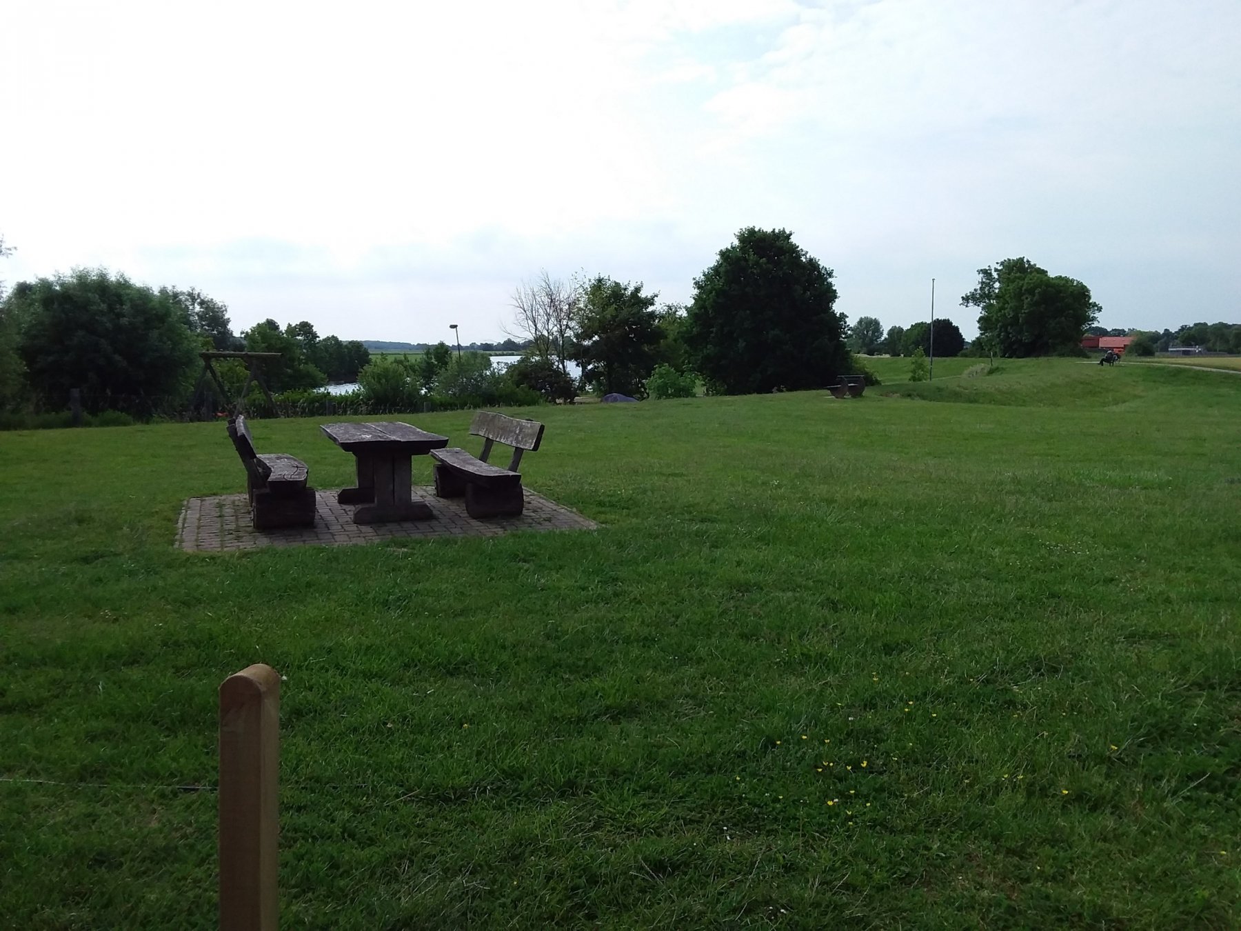 Wohnmobilstellplatz Weserblick — Photo 3