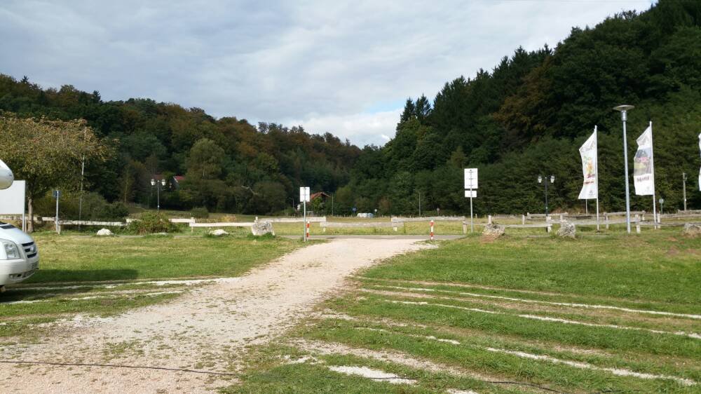 Wohnmobilstellplatz Würzbacher Weiher — Photo 3