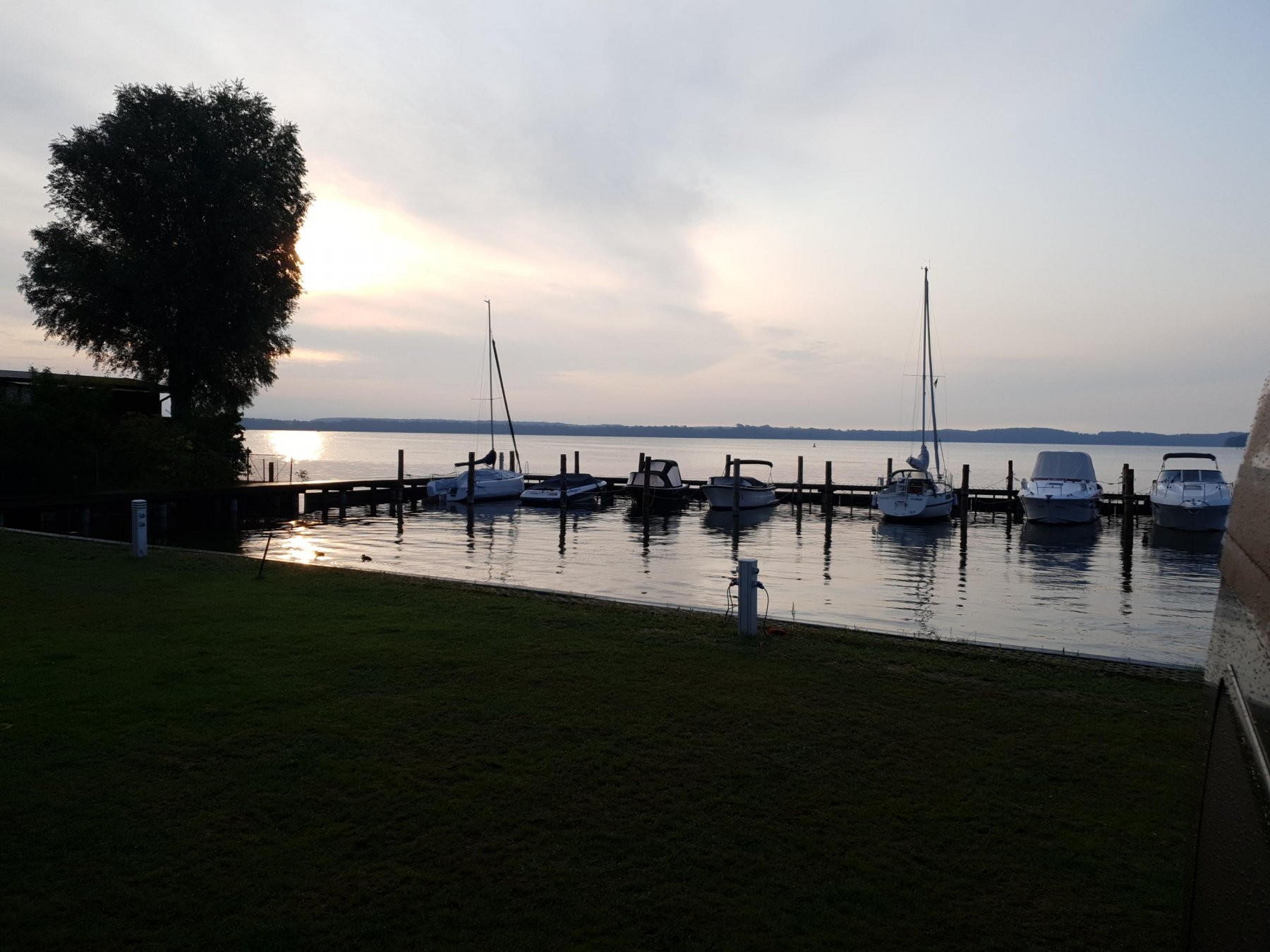 Hangar 19 — Photo 3