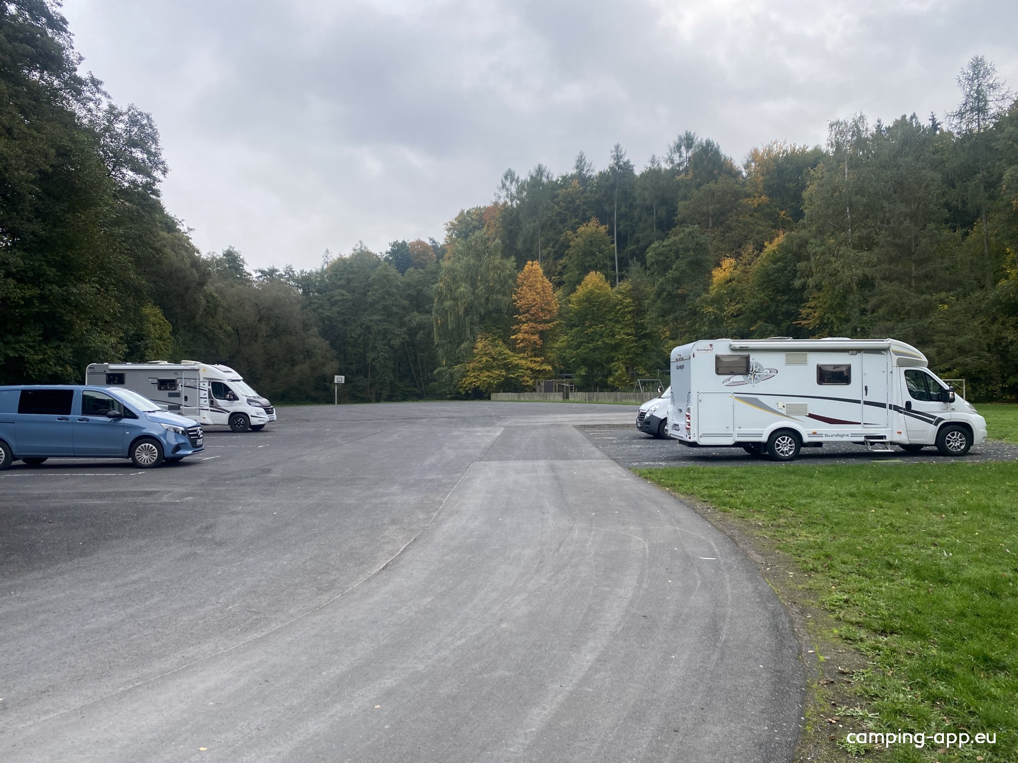 Wohnmobilstellplatz am Festplatz