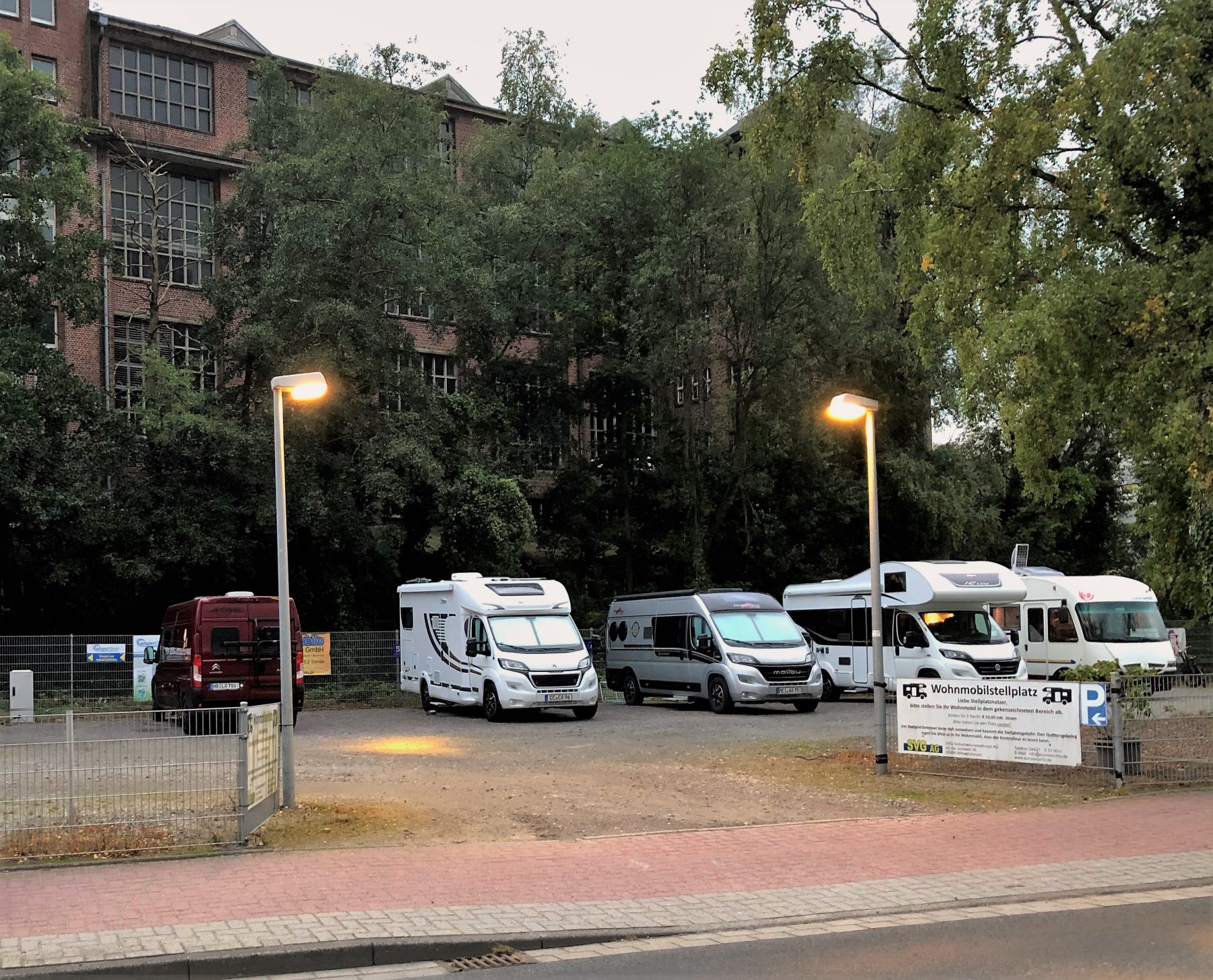 Wohnmobilstellplatz Jade — Aire de camping-car in WHV