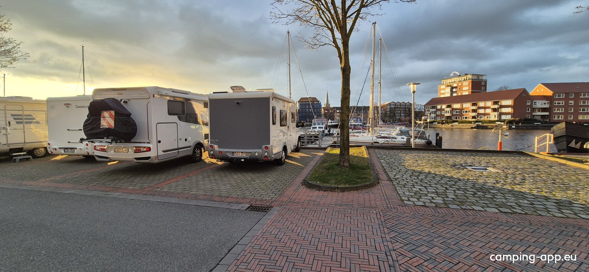 Stellplatz Alter Binnenhafen — Motorhome pitch