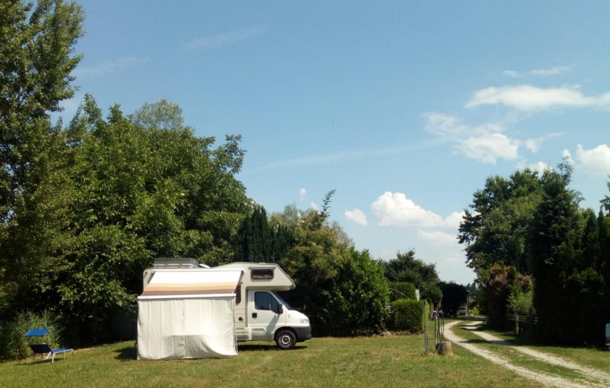 Camping Camp Municipal Au Rhin Et A La Sauer *