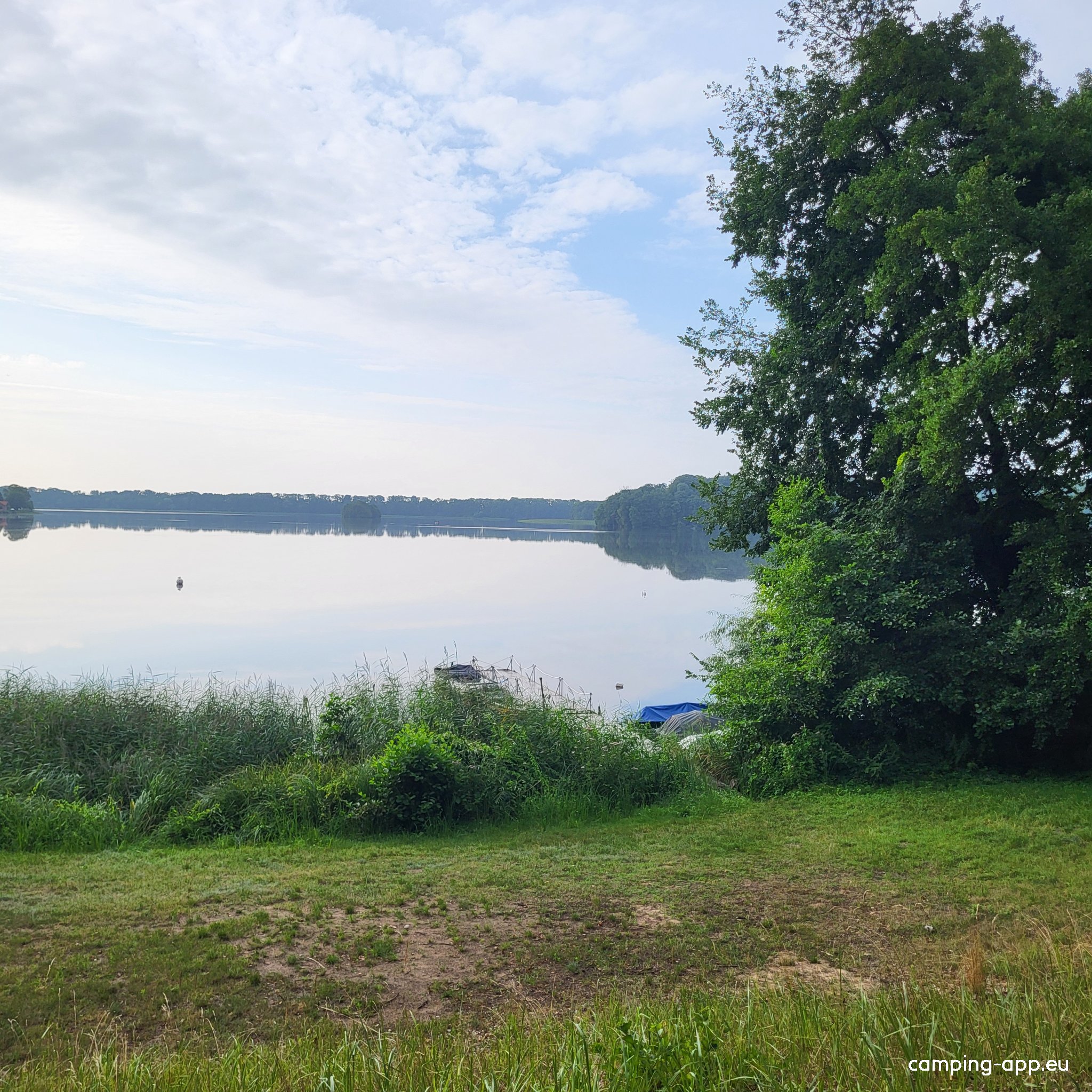 Camping at Lake Dobbertiner — Photo 4