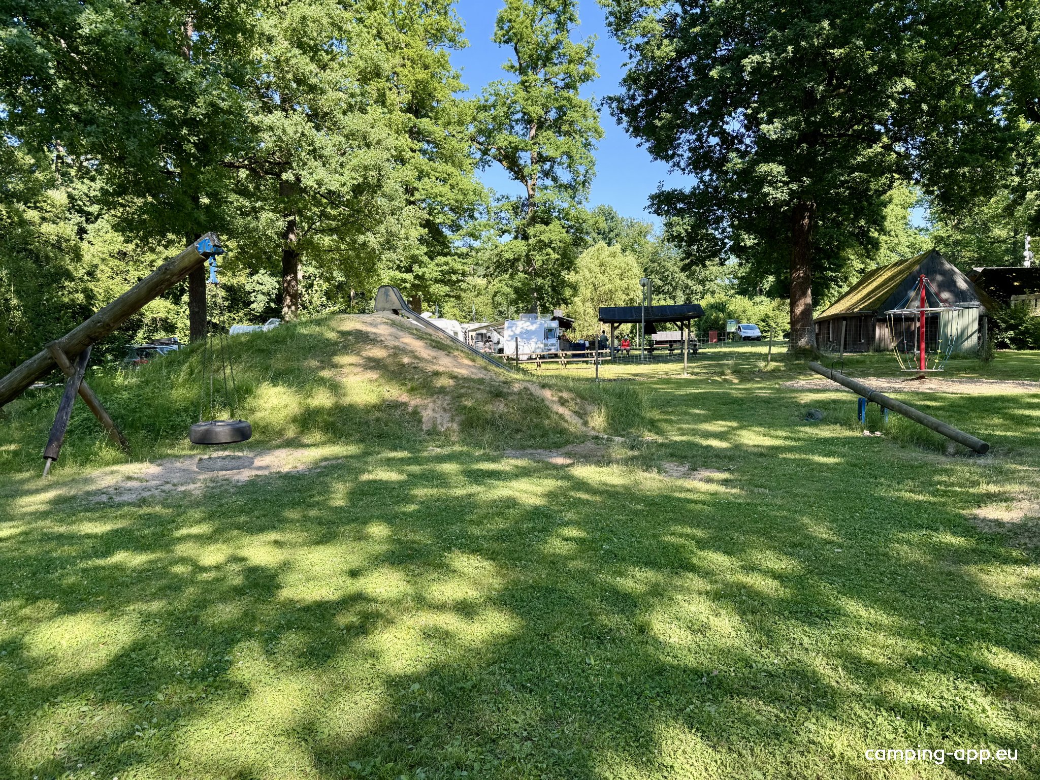 Camping im Eichenwald — Photo 4