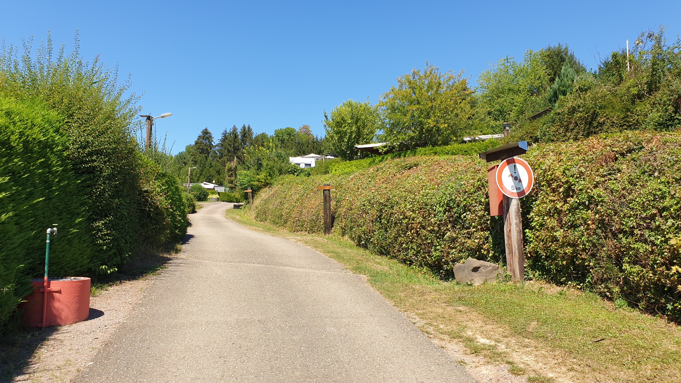Terrassencampingplatz Herbolzheim — Photo 4