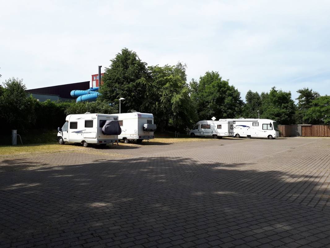 Reisemobilhafen am Erlebnisbad Leck
