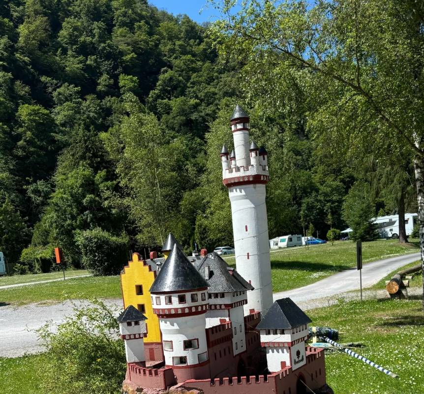 KNAUS Campingpark Schloss Langenau — Photo 4